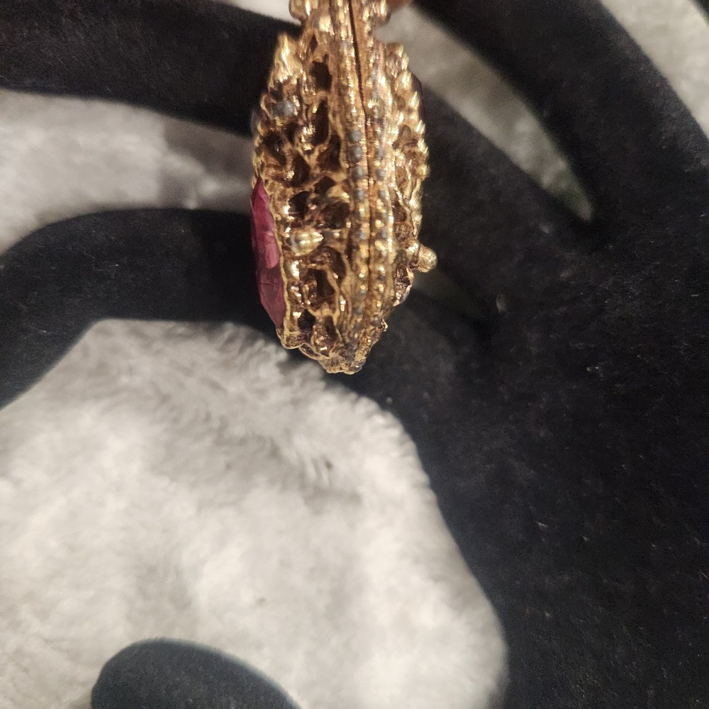 Vintage Gold Tone Filigree Teardrop Pendant Pink Purple Marquise Rhinestone - Picture 3 of 13